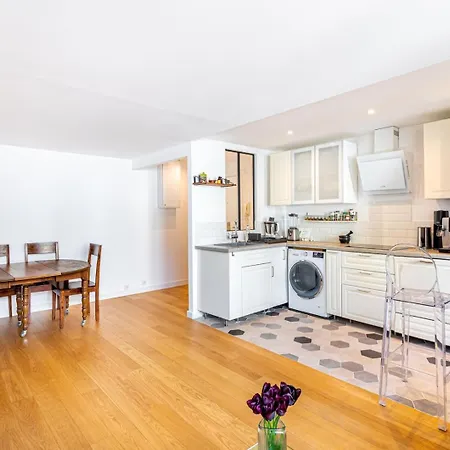 Apartmán Guestready - Wooden Getaway In The 12th Arr.